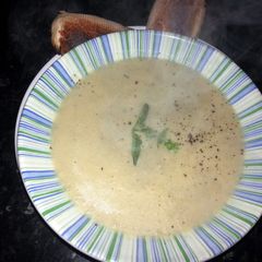 A picture of Creamy Celery Soup.
