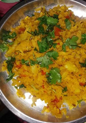 A picture of Aalu poha.