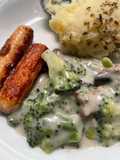 Creamy broccoli & mushroom with sausages
