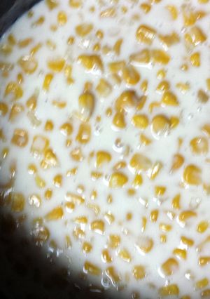 A picture of cream style corn.