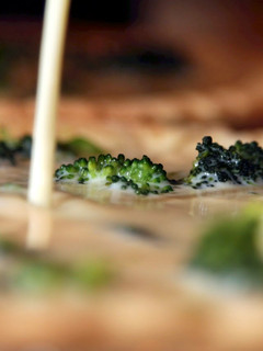 A picture of Broccoli and Swiss Cheese Quiche.