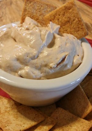A picture of Creamy Chipotle Onion Dip.