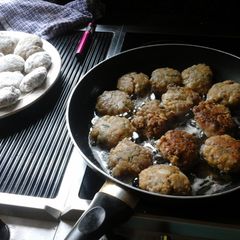 A picture of Meatballs.
