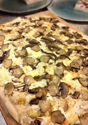 Une photo de Flammenküche à la truffe