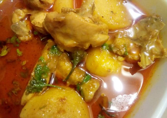 Simple Way to Prepare Homemade Heaven Chicken Curry by Mom