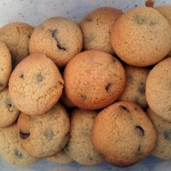 A picture of Chewy Choc Chip Cookies.