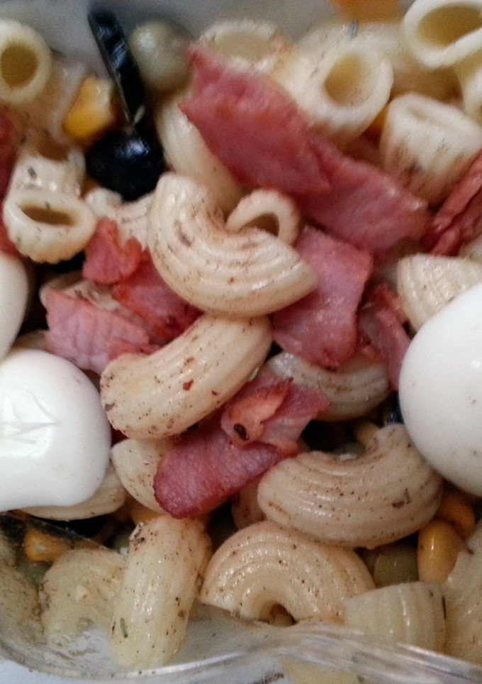 A picture of Macaroni salad.