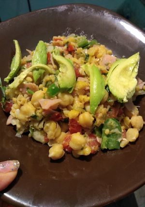 Una foto de Garbanzos revueltos🍲