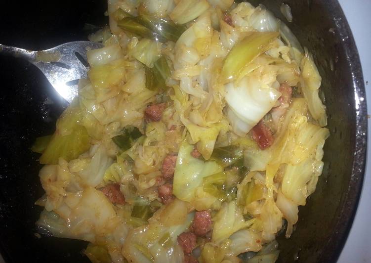 Steps to Make Quick fried cabbage.