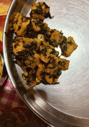 A picture of Aloo methi.