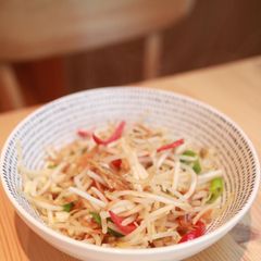 A picture of Fried Bean Sprouts.