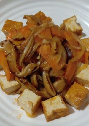 Hình của món Đậu hũ sốt nấm.