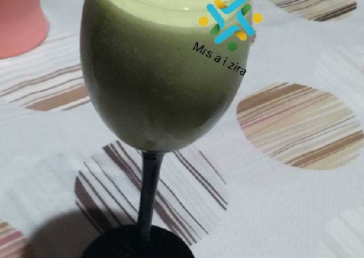 Steps to Prepare Homemade Avocado milk shake