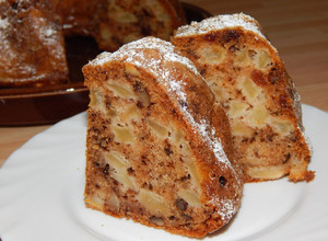 Almás kuglóf recept fotója
