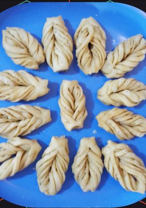 A picture of Leaf Mathri.
