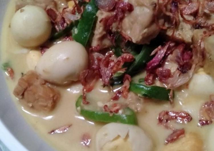 Telur puyuh kuah santan lombok ijo