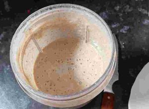 Foto principal de Batido saludable de banana, muesli de quinoa y leche de almendras