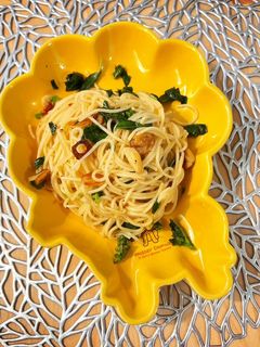 塔香蒜味天使麵 的食譜成品照片