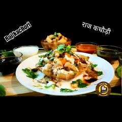 A picture of Raj Kachori.