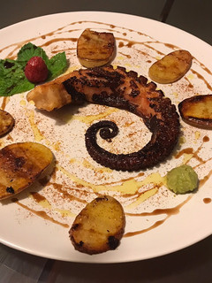 Una foto de Pulpo a la brasa