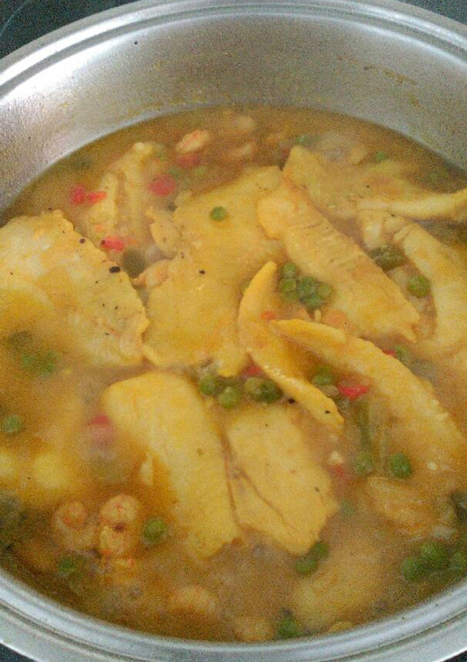 Una foto de Merluza con gambas