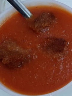 टोमेटो सूप (Tomato soup recipe in Hindi) रेसिपी मुख्य फोटो