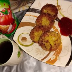 Chicken cutlets with kehwa A picture of Chicken cutlets with kehwa.