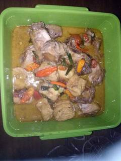 Foto resep Semur ayam tahu pedas