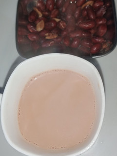 अदरक चाय (Adrak chai recipe in hindi) रेसिपी मुख्य फोटो