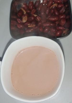 अदरक चाय (Adrak chai recipe in hindi) रेसिपी मुख्य फोटो