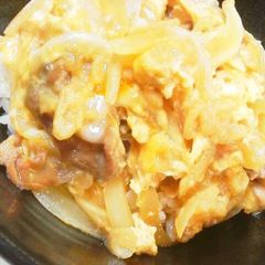 A picture of For Dinner or Lunch! Simple Tannin-don (Pork and Egg Rice Bowl).