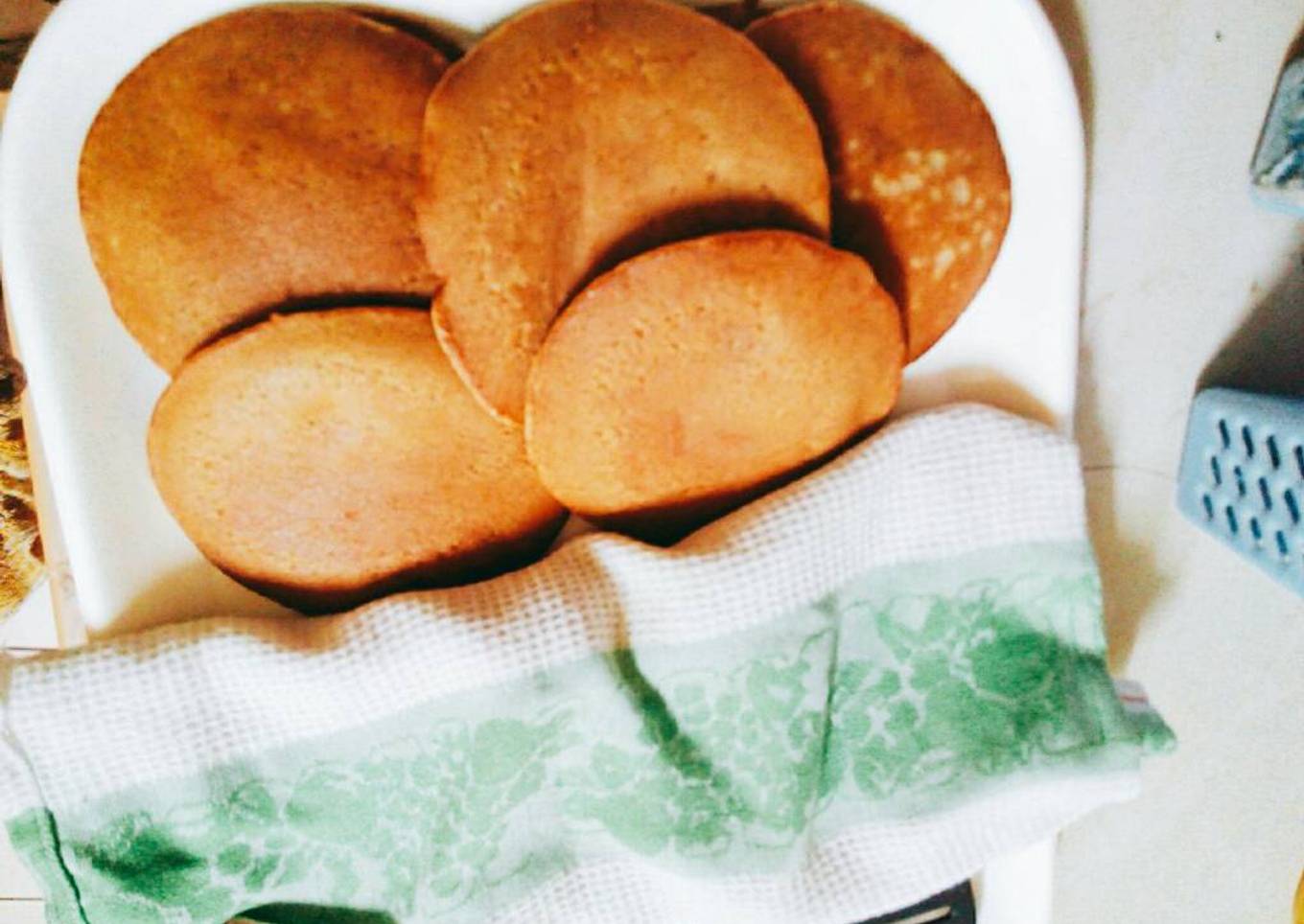 Recipe of Any-night-of-the-week Banana and cinnamon chocolate pancakes