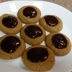 A picture of Peanutbutter fudge cookies.