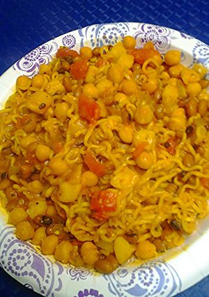 A picture of Golden ramen potatoes and peas.
