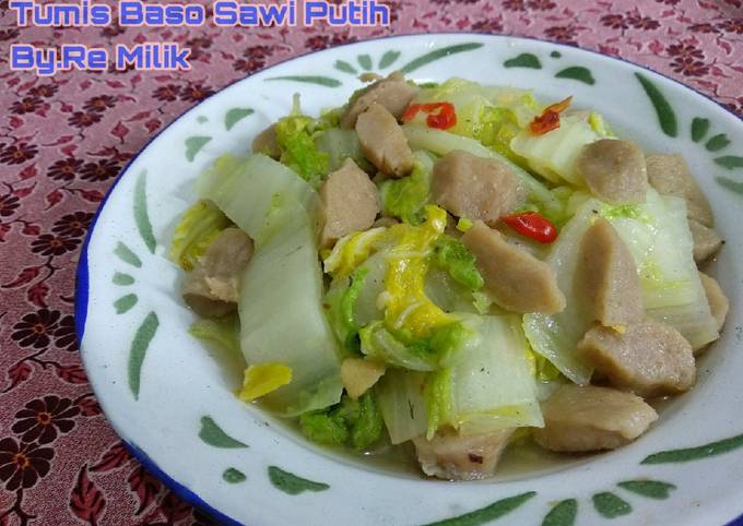 Cara Gampang Membuat 39. Tumis Baso Sawi Putih yang Enak Banget