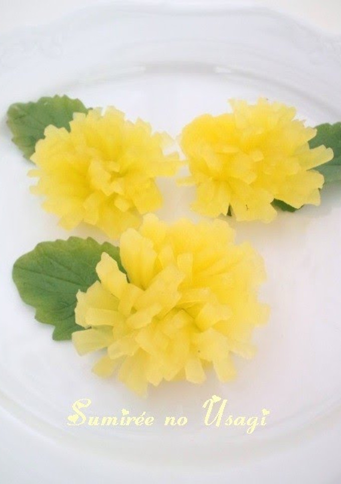 A picture of Easy Dandelions with Sesame-flavored Takuan Pickles.