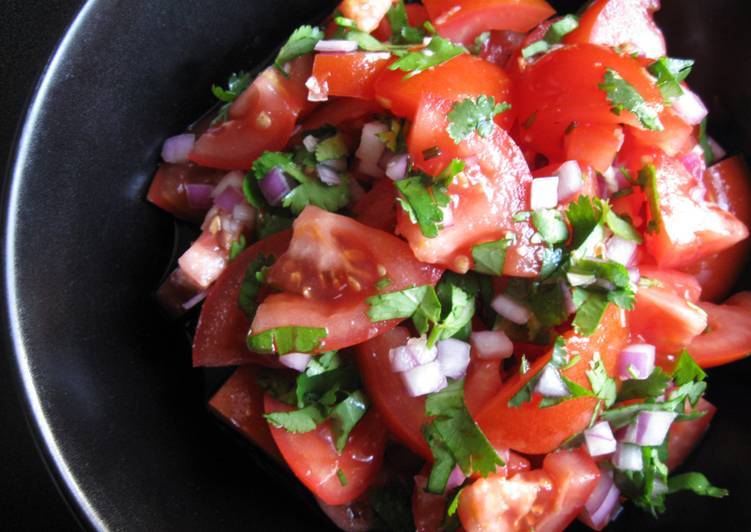 How to Make Quick Thai Tomato Salad