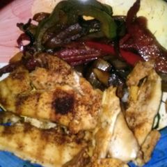 Mae's Chicken Fajitas A picture of Mae's Chicken Fajitas.