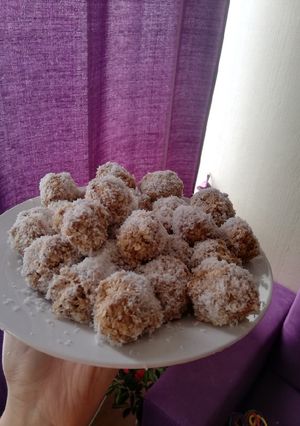 Una foto de Cocadas de avena y plátano