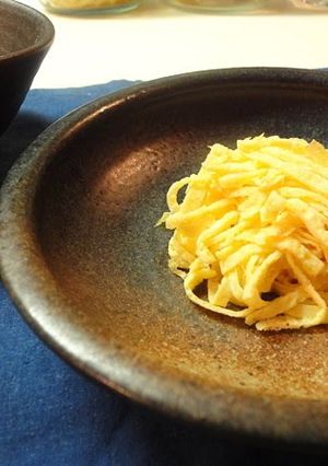 A picture of Basic Kinshi Tamago (Julienned Egg Crepes).