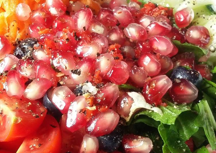 Recipe of Super Quick Homemade Pomegranate Blueberry Salad