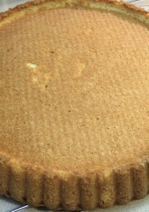 A picture of Sponge Cake Tart Base.