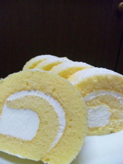 A picture of Easy Fluffy Roll Cake in the Microwave.