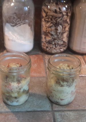 A picture of Mason Jar Breakfast.