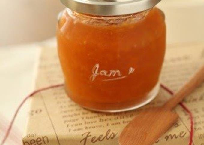 How to Make Award-winning Seasonal Apricot Jam