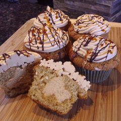 A picture of Cupcakes with Milk Caramel.