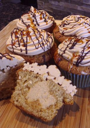 A picture of Cupcakes with Milk Caramel.