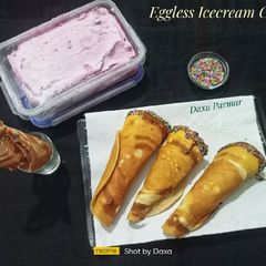A picture of Eggless Ice cream Cones Without Machine.