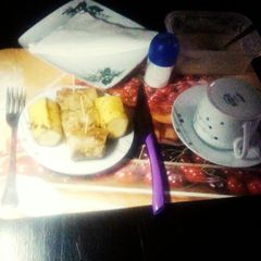 A picture of (HoneyPancakes)and Ripe bananas.