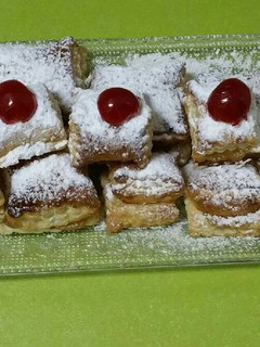 Una foto de Hojaldre relleno de membrillo